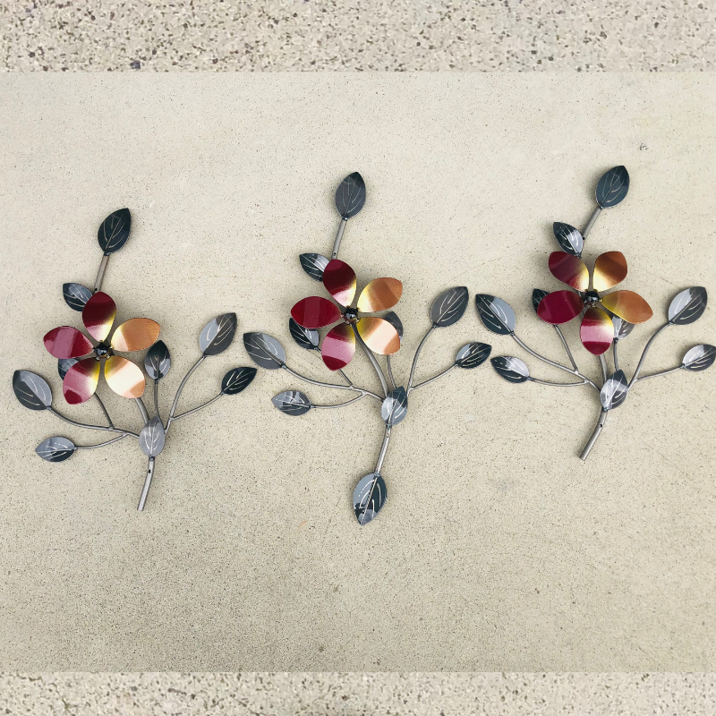 Decor Metal Art Flower with Leaves, 3 in 1. 